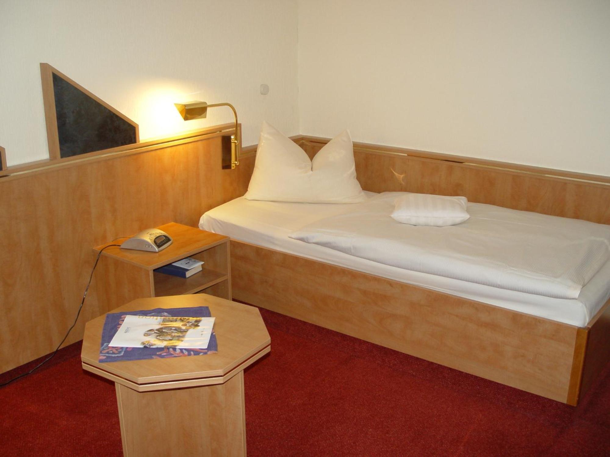 Hotel Reinhold Gummersbach Buitenkant foto
